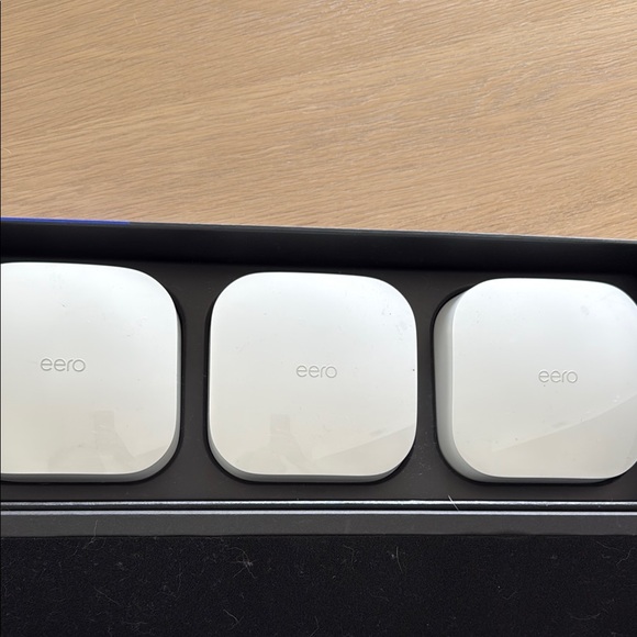 Eero Pro 6 Wireless Router (3ct) - Picture 2 of 7